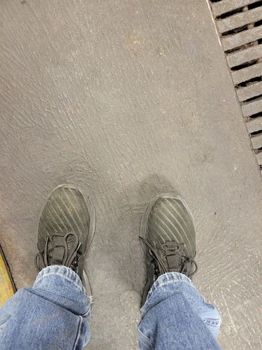 Customer photo review of Maven Men's Comfortable Steel Toe Athletic Shoes