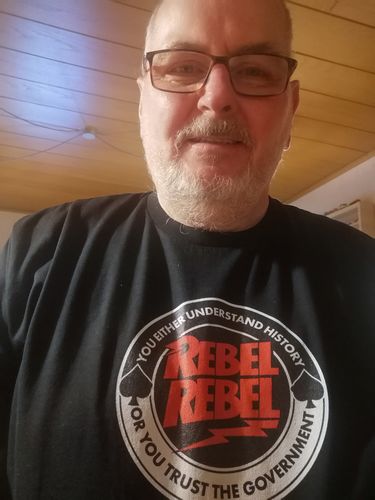 Customer photo review of ORGANIC SHIRT BUBEN • YOU EITHER UNDERSTAND HISTORY OR YOU TRUST THE GOVERNMENT