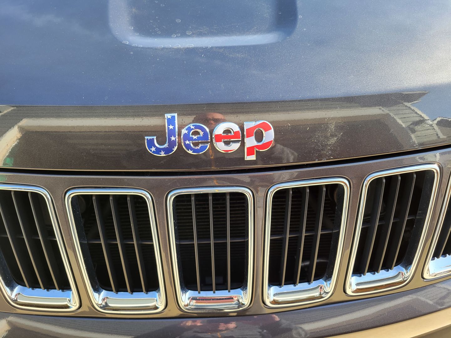 Customer photo review of JEEP Emblem Overlay Decals – American Flag Print | Fits Grand Cherokee, Cherokee, Compass, Renegade, Liberty & Patriot