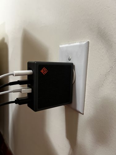 Customer photo review of 100W USB-C GaN Charger