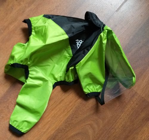Customer photo review of Impermeabile "The Dog Face" Verde