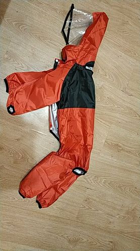 Customer photo review of Impermeabile "The Dog Face" Rosso