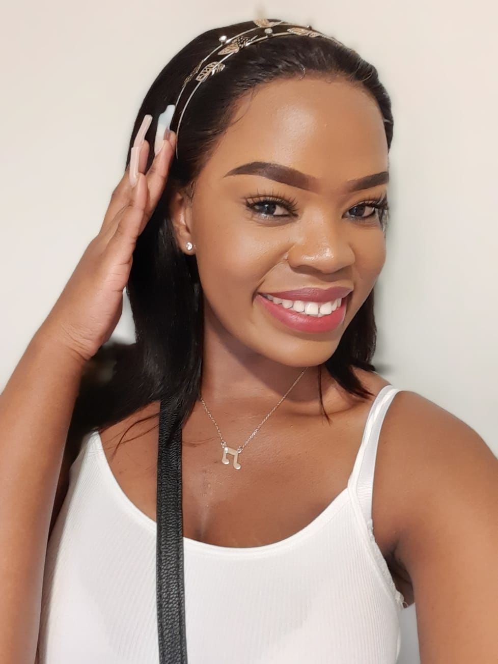 Customer photo review of Brazilian Lace Front Wig - Tara J