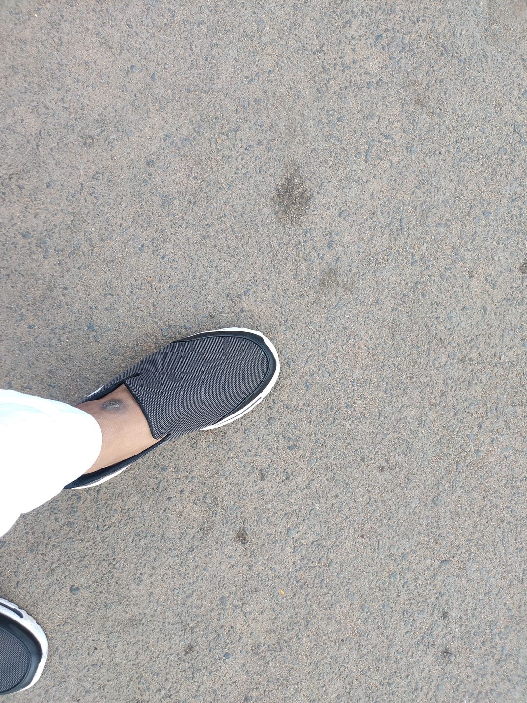 Customer photo review of Bacca Bucci Men's Comfortable Lightweight Walking Shoes