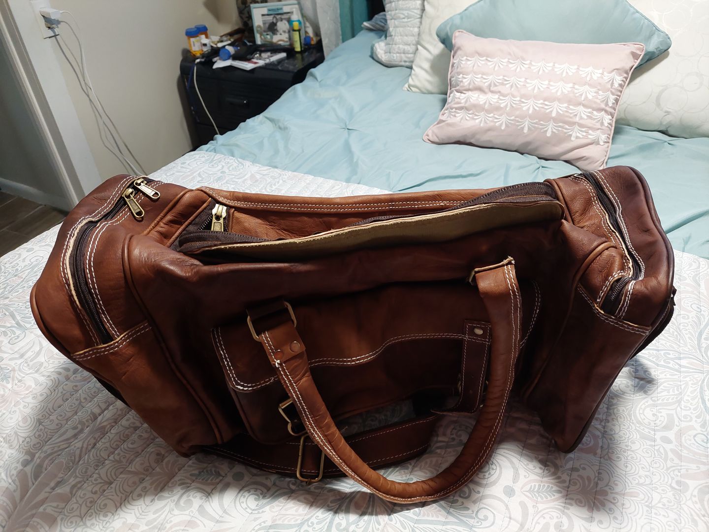 Customer photo review of Genuine Leather Traveler Overnight Weekender Duffle Bag