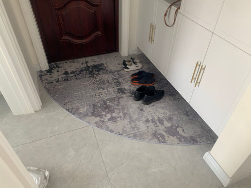 Customer photo review of Quarter Circle Area Rug，Corner Decorative Rug
