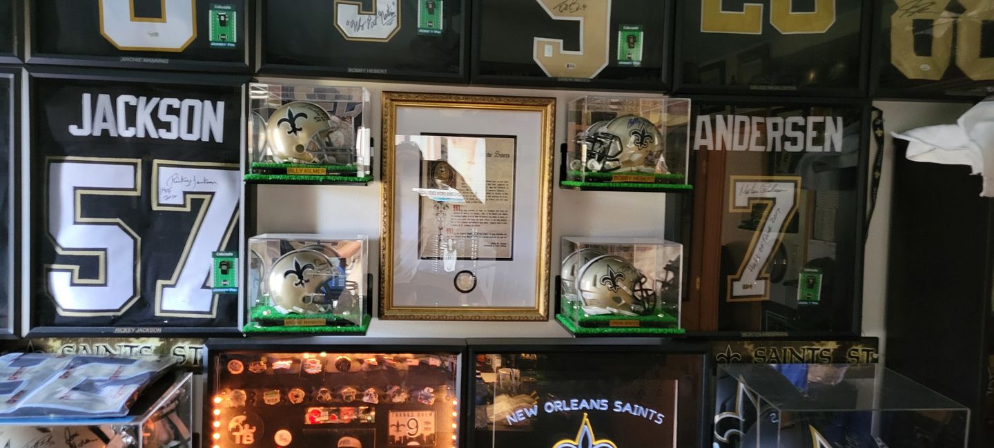Customer photo review of 2 Mini Helmet or Mini Football with Mini Helmet (not Full Size) Display Case with Risers Mirror
