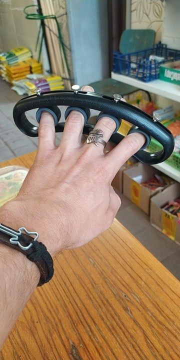 Customer photo review of GuitarGuard™ Guitar finger extenders and exerciser