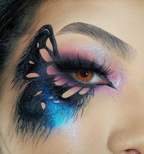 Customer photo review of Transparent Scrub Handy Contact Lenses Case