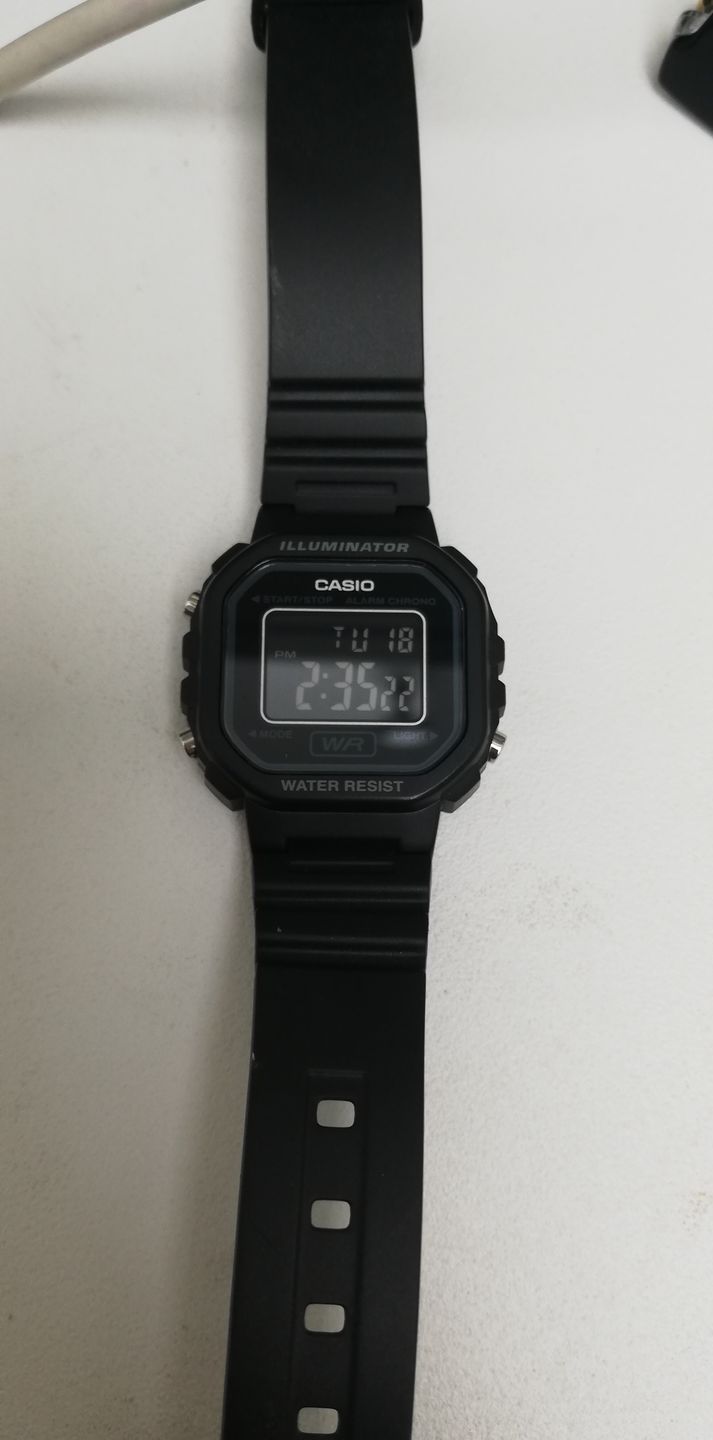 Customer photo review of Reloj Casio Vintage LA-20WH-1BDF Negro