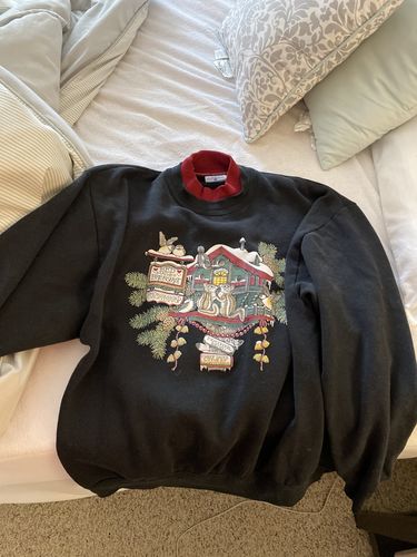 Customer photo review of Vintage Winter Cabin Sweatshirt Size Large