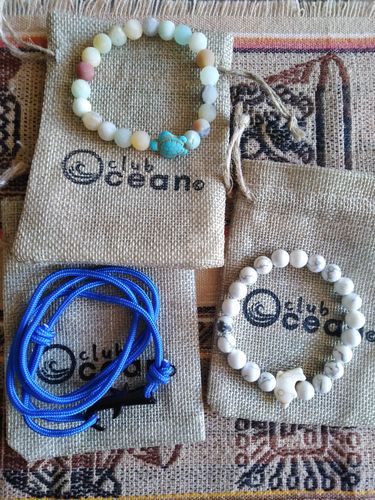 Customer photo review of "Turtle" tracking bracelet