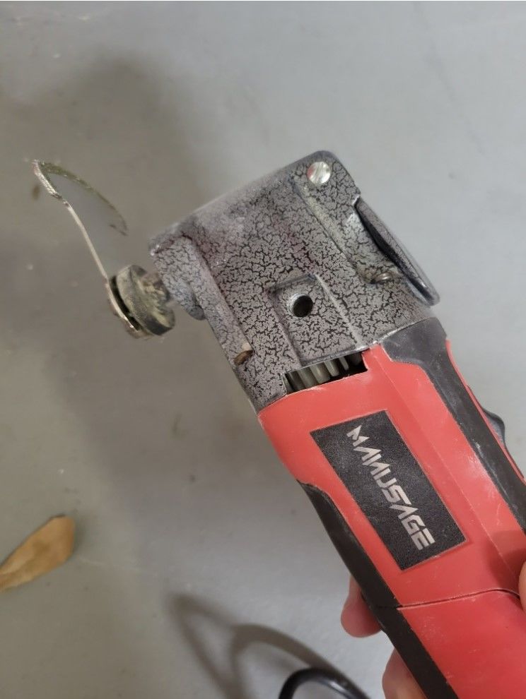 Customer photo review of Diamond Oscillating Blade, Flush Cutting Oscillating Multi Tool Saw Blades for Grout Removal, Cleaning Mortar