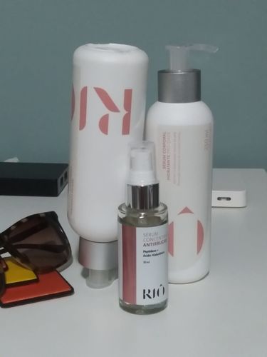 Customer photo review of Sérum Hidratante Corporal Pró-idade