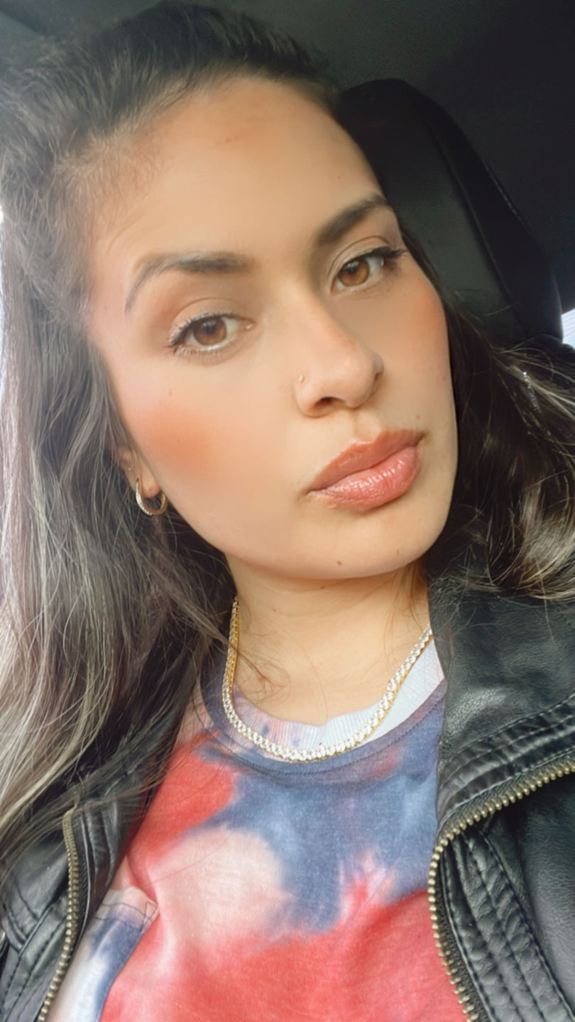 Customer photo review of 5mm Gold Tennis Necklace