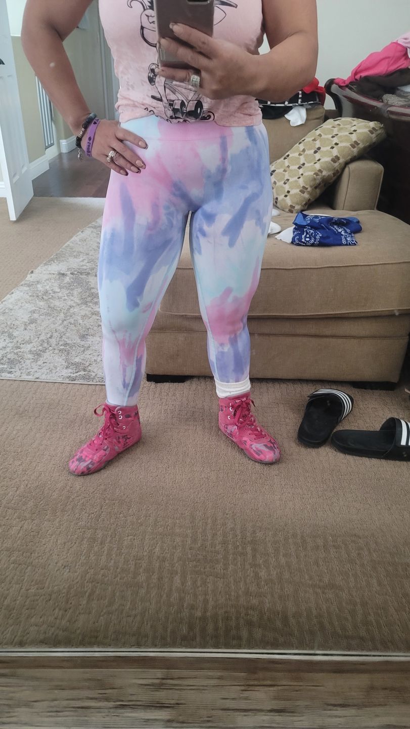 Customer photo review of ASSETS LEGGINGS - LILAC TIE DYE