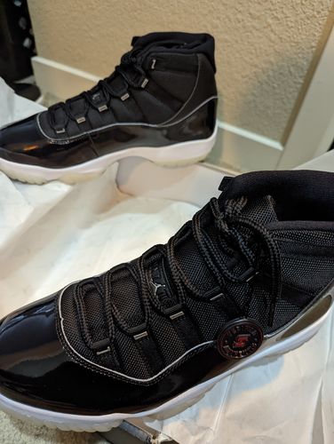 Customer photo review of Air Jordan 11 Retro 25th  Anniversary