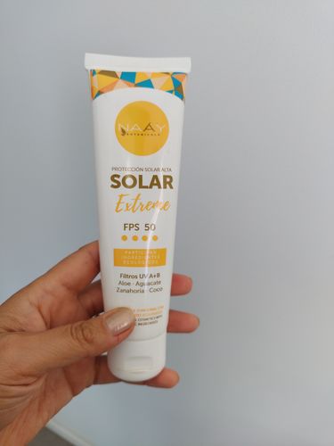 Customer photo review of Bloqueador solar spf 50 adultos 2X1
