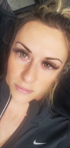 Customer photo review of VELOUR LASH ADHESIVE