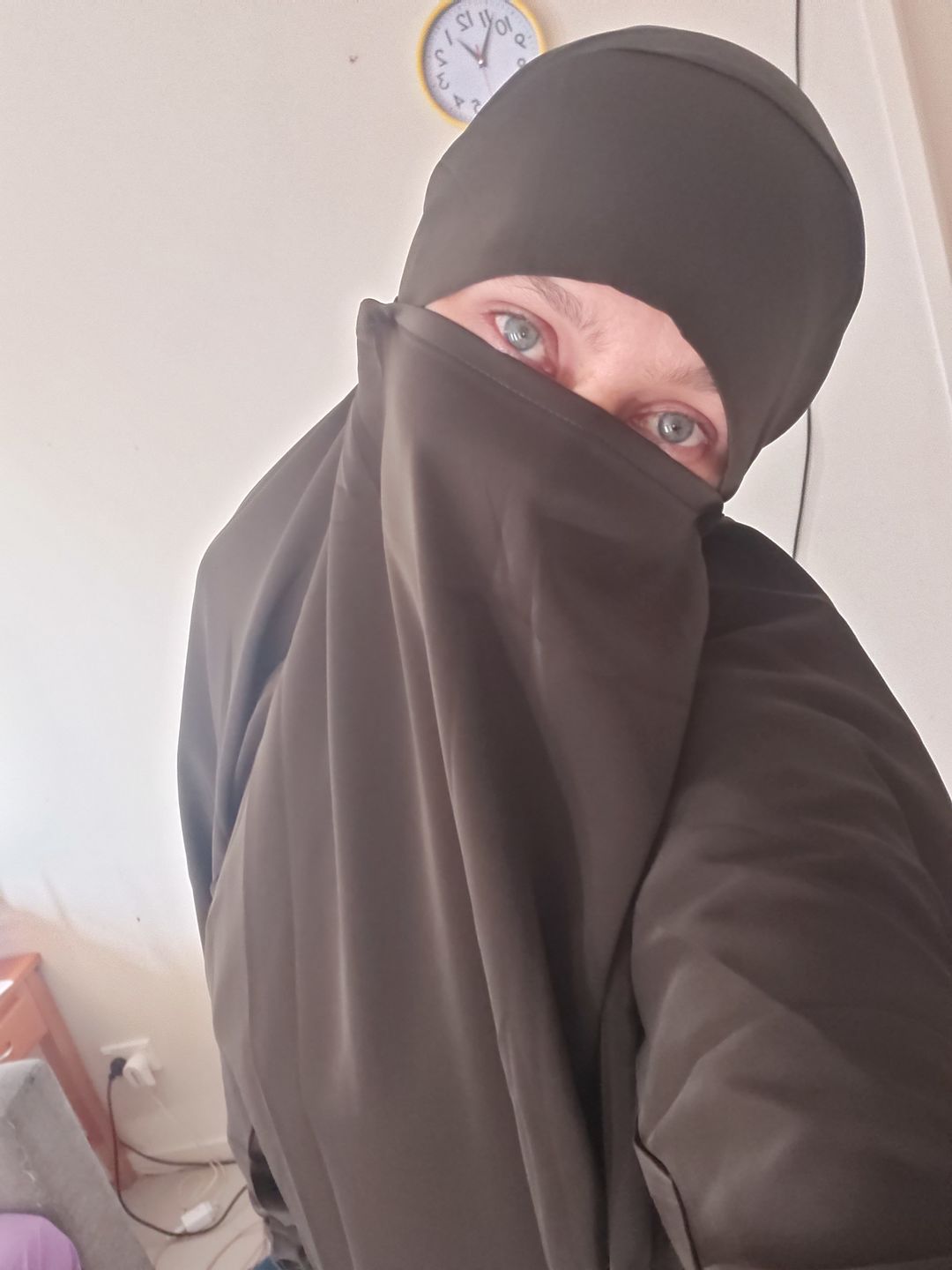 Customer photo review of Maryam Khaki Jilbab