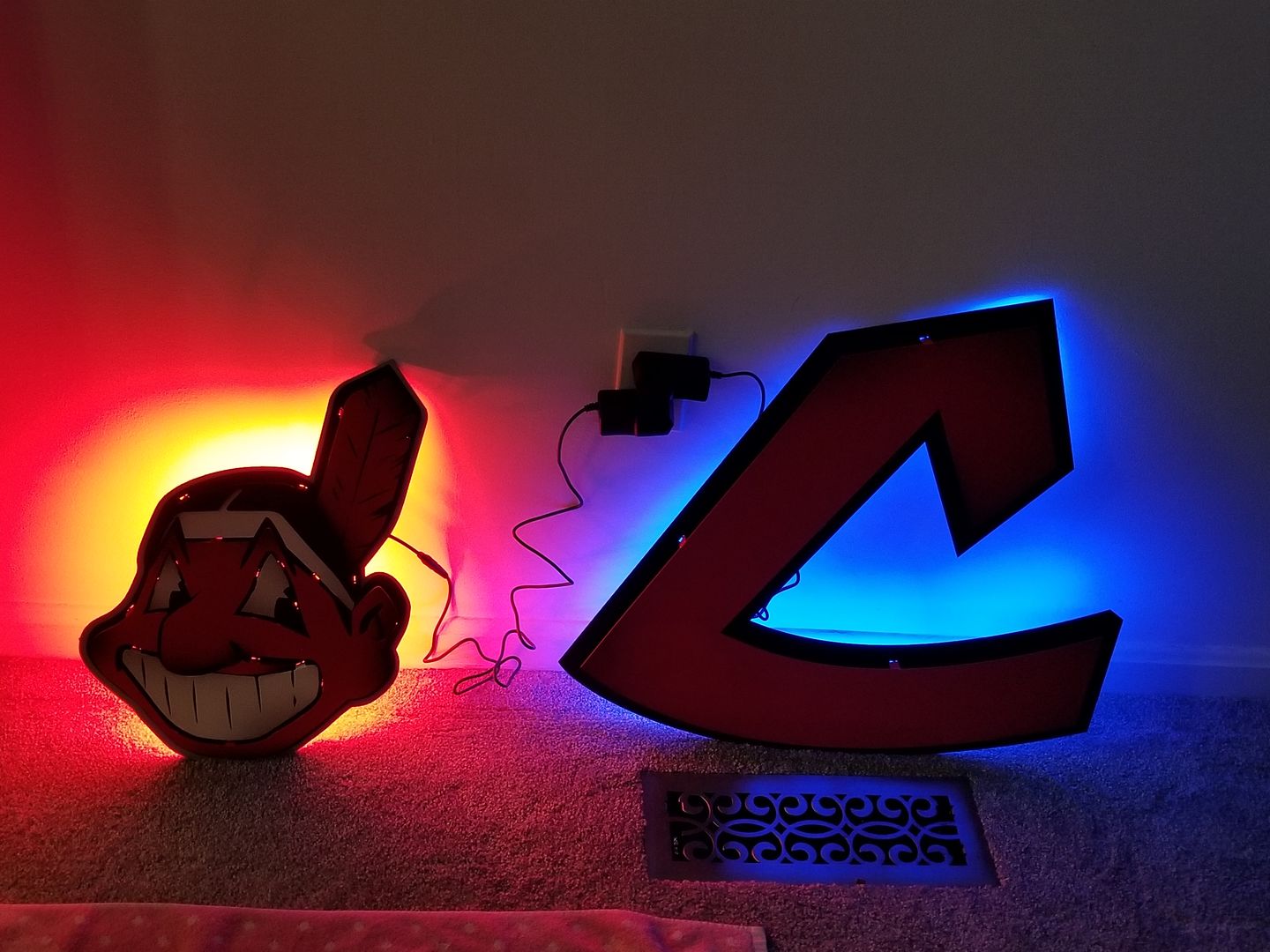 Customer photo review of Cleveland Indians Retro C Logo 3D Metal Artwork