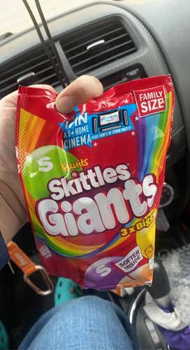 Customer photo review of Skittles Giants