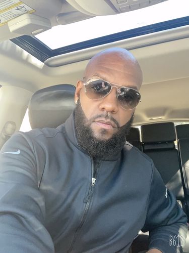 Customer photo review of Respected Roots Beard Conditioner - Tropical Scent (4 oz.)