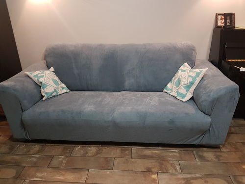 Customer photo review of Bleu ciel - Housses en velours Extensibles de Fauteuil et Canapé