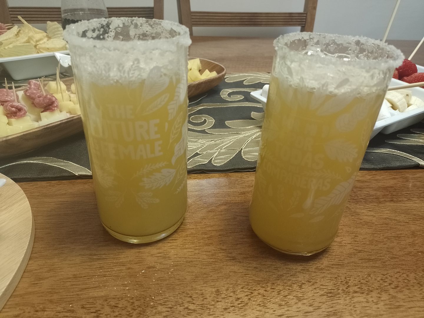 Customer photo review of Vaso Feminista Girl Power Juego de 6 Vasos