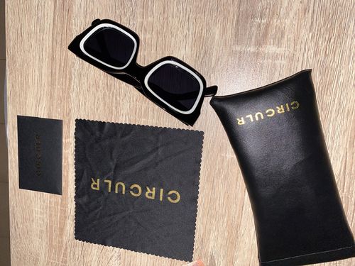 Customer photo review of Blanco - White