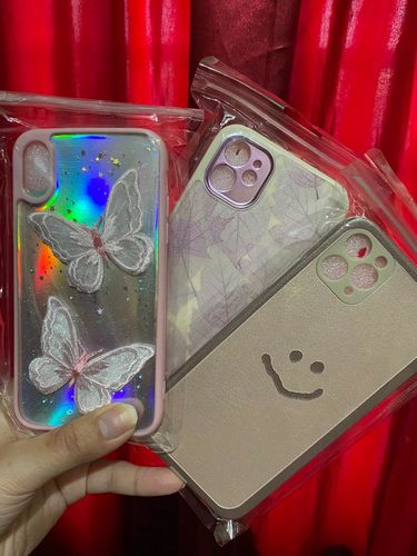 Customer photo review of Vintage Leaves Shockproof iPhone Case