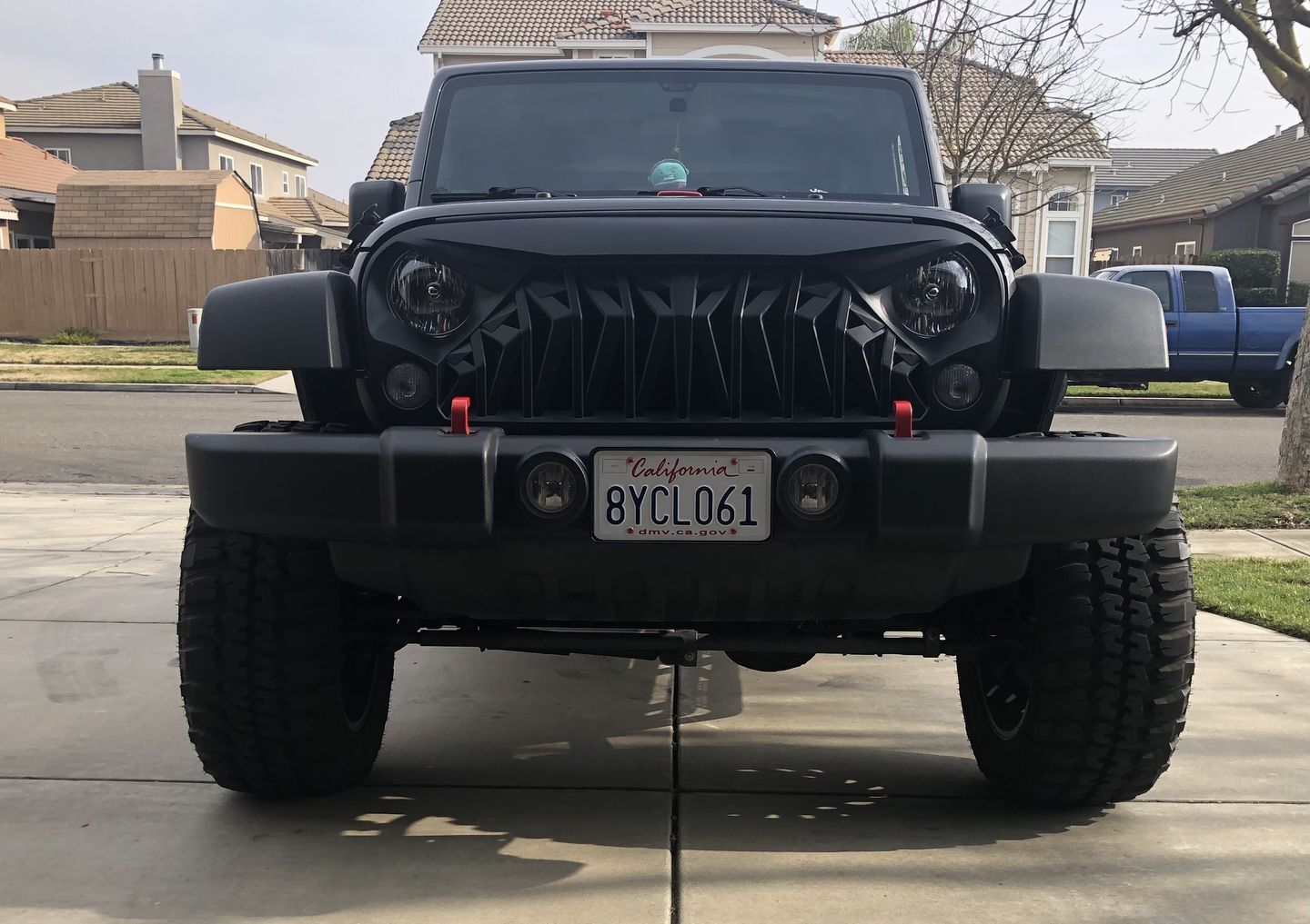 Customer photo review of Shark Grille - Matte Black for 07-18 Wrangler JK
