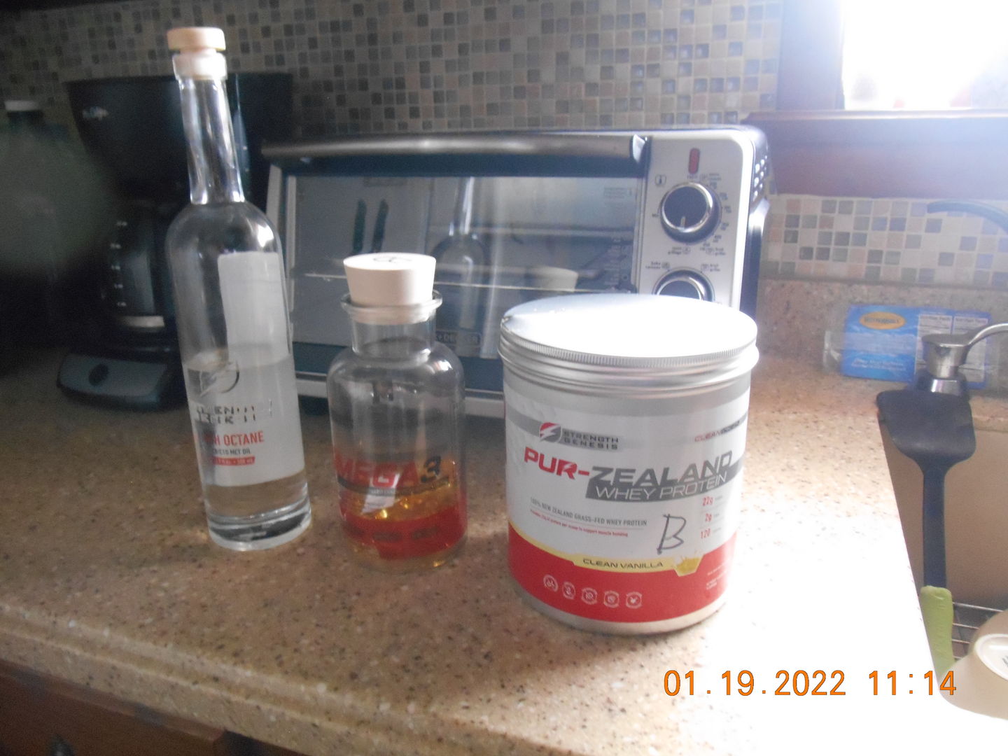 Customer photo review of Omega 3 Molecularly Distilled Cold Processed Fish Oil (120 Softgels)