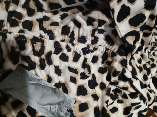 Customer photo review of Ruched Front Cropped Hoodie - Cheetah