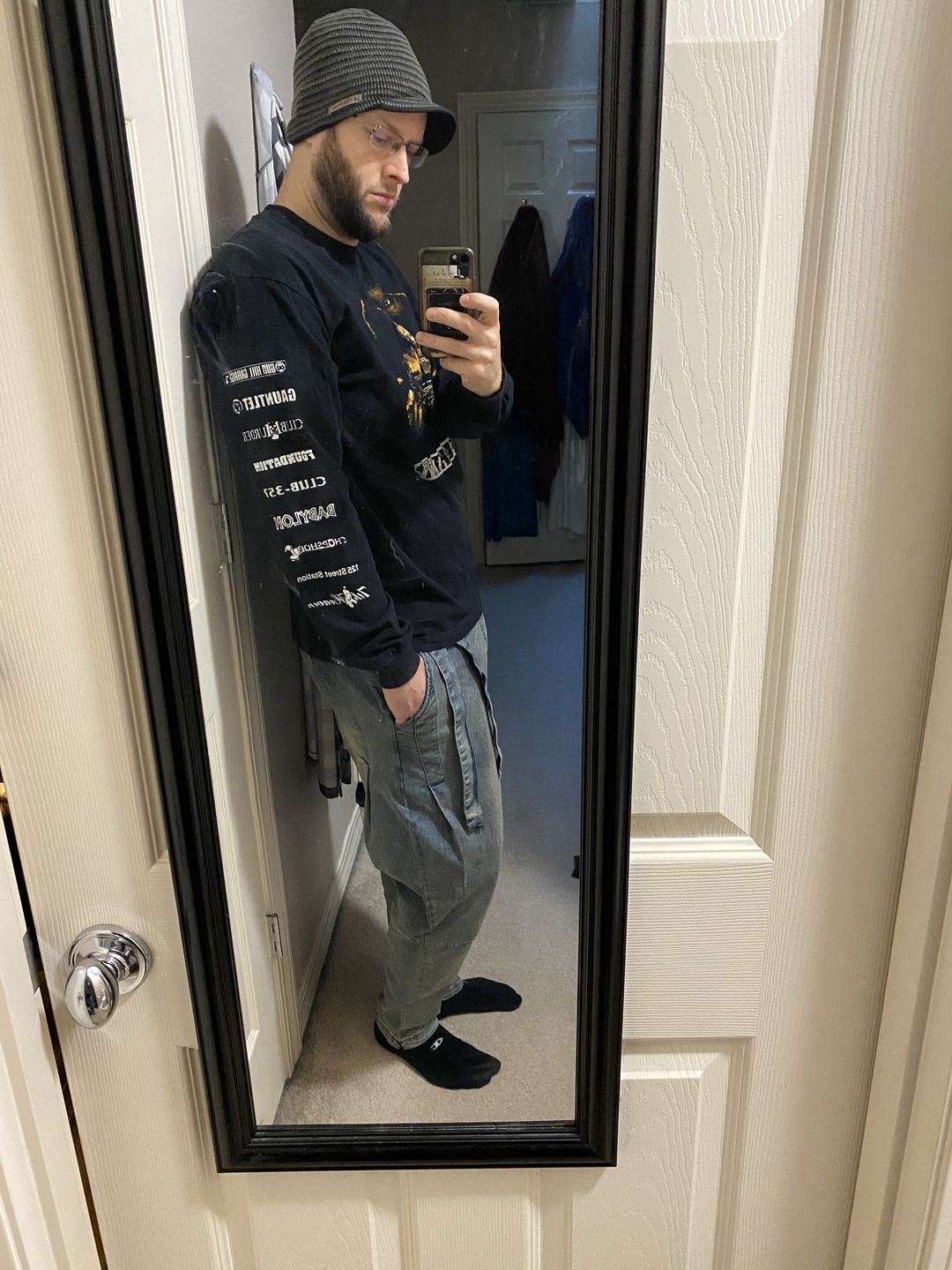 Customer photo review of Oleno Denim Pants
