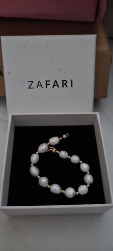 Customer photo review of ELISA Pearl Matching Necklace, Bracelet & Earrings