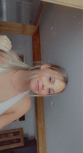 Customer photo review of Gigi Necklace - Gold