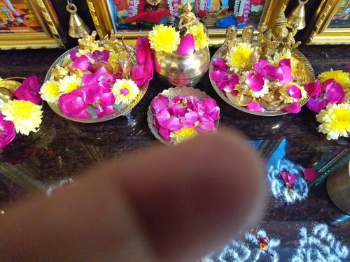 Customer photo review of Smal Brass Stand / Mukkali