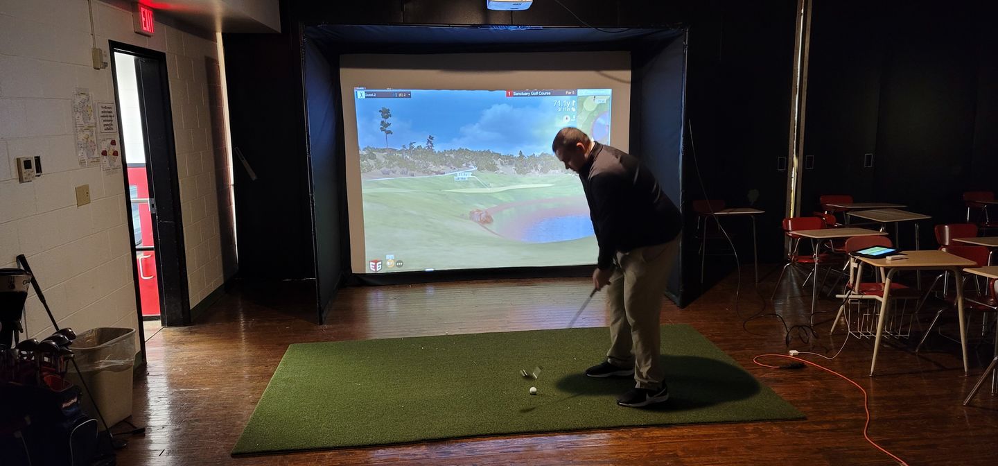 Customer photo review of Optoma EH412ST Short Throw Golf Simulator Projector