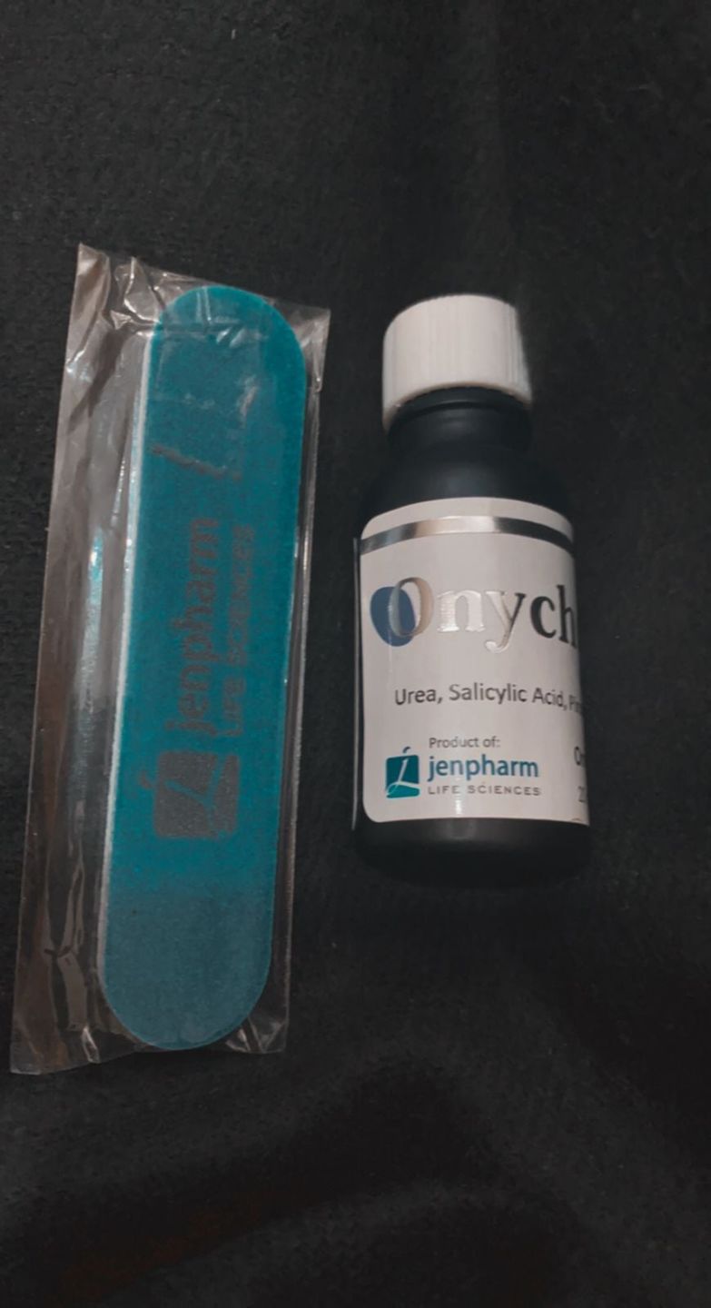 Customer photo review of Onychonil Nail Paint