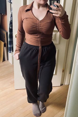 Customer photo review of Cinched Front V-Neck Polo Collar Cropped Rib Top