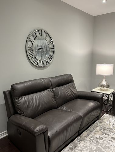 Customer photo review of 32" Luxury Real Mirrored Clock