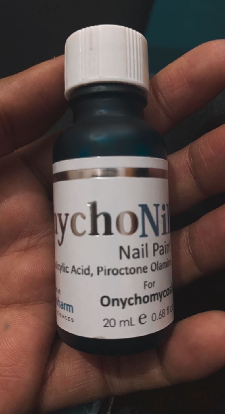 Customer photo review of Onychonil Nail Paint