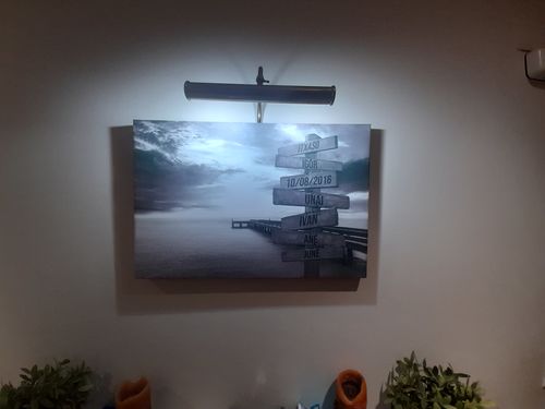 Customer photo review of Lienzo Muelle de Madera con Nombres Personalizados