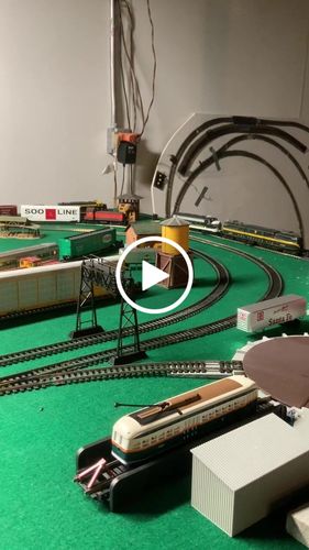 Customer video review of BLI 6723 EMD NW2, CGW 42, Maroon, Red, & Gold, Paragon4 Sound/DC/DCC, HO