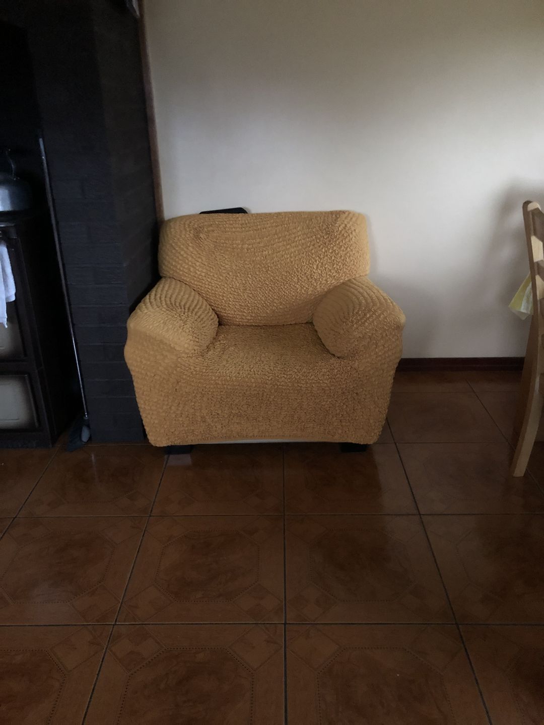 Customer photo review of Arm Chair Cover - Mango, Microfibra