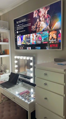 Customer photo review of Extra large Vanity table
