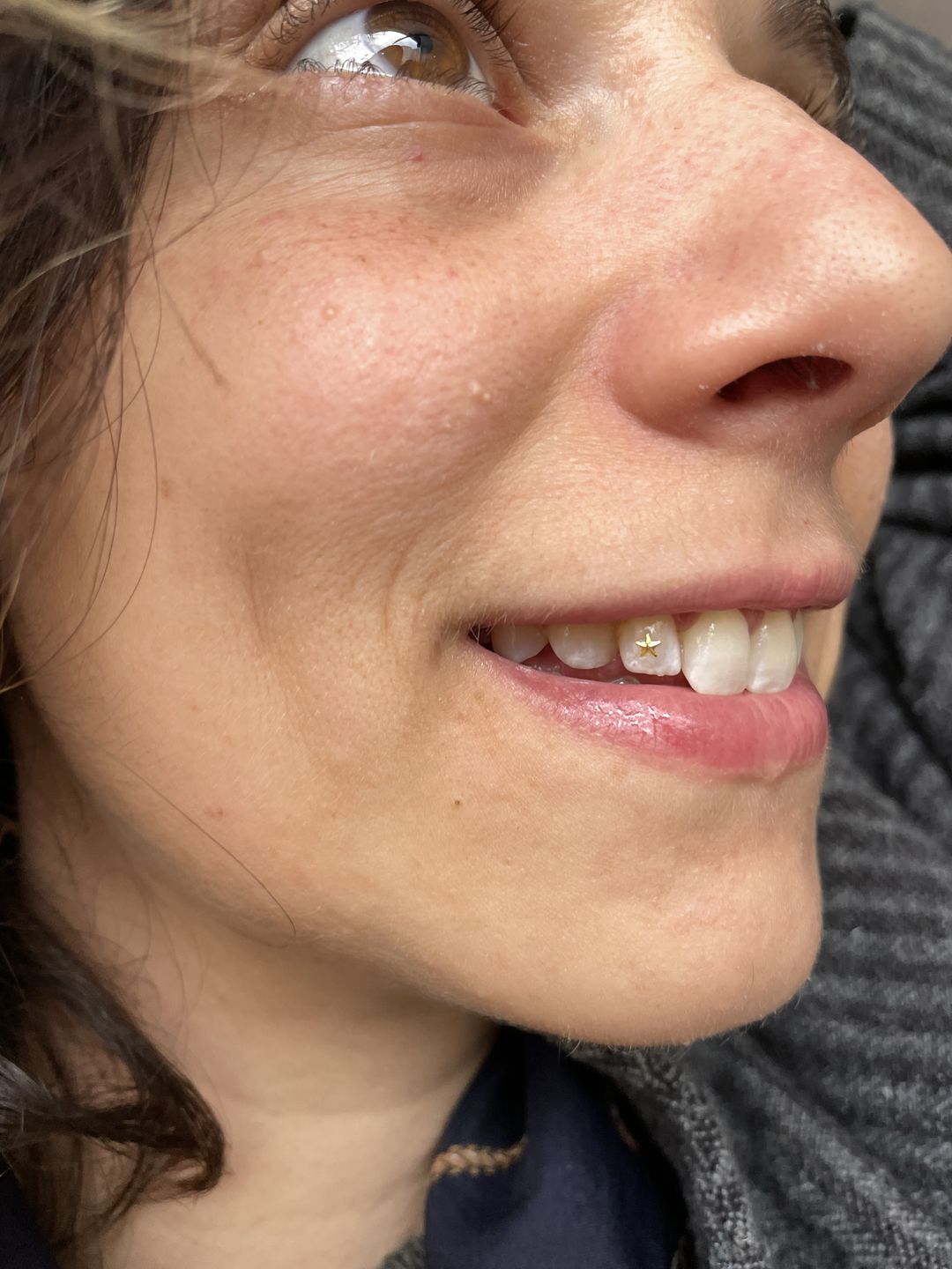Customer photo review of Small Star 24-karat gold