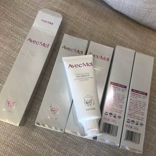 Customer photo review of Avec Moi Calm Comfort Brightening Toothpaste