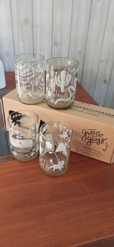 Customer photo review of Flora & Fauna Juego de 4 Vasos